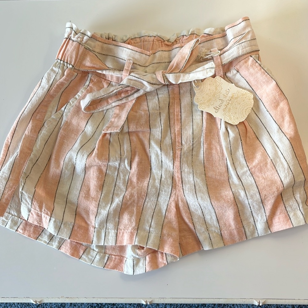 Brand new altar’d state women’s size small shorts with tie